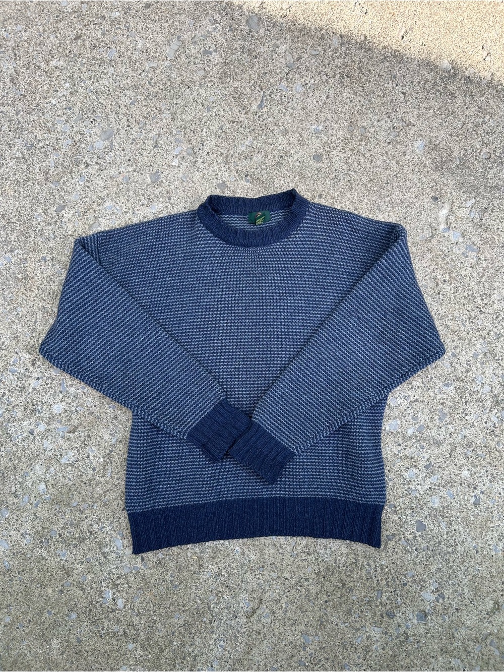 Vintage 90’s Classic Men's Navy Ribbed Crewneck Sweater